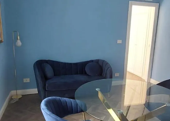 Tiburtino Apartment *